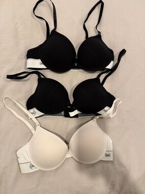 Like NEW - D&G Padded T-Shirt Bras - Trio Pack - 36A